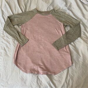 American Eagle Pink and Gray Top
